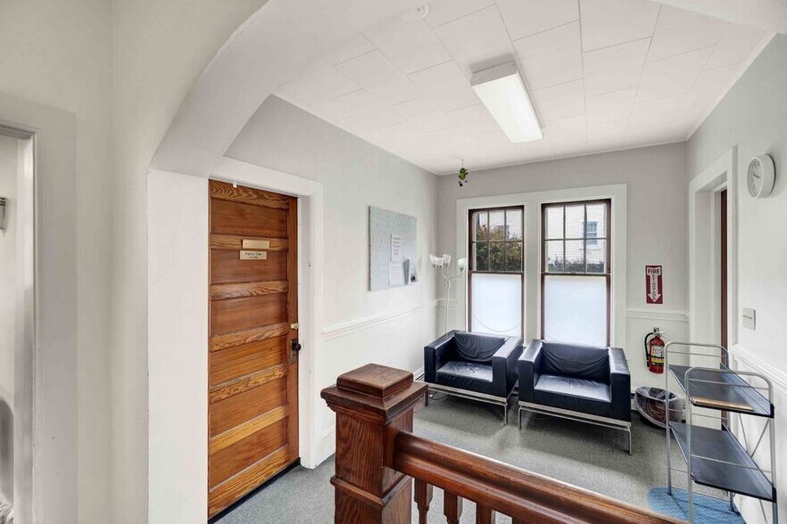 More Photos Of 10-12 Pearl St, Essex Junction Office Residential For Sale