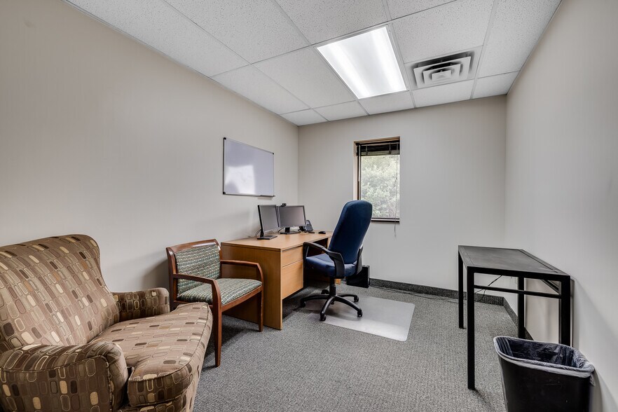 More Photos Of 4555 Erin Dr, Eagan Office For Sale