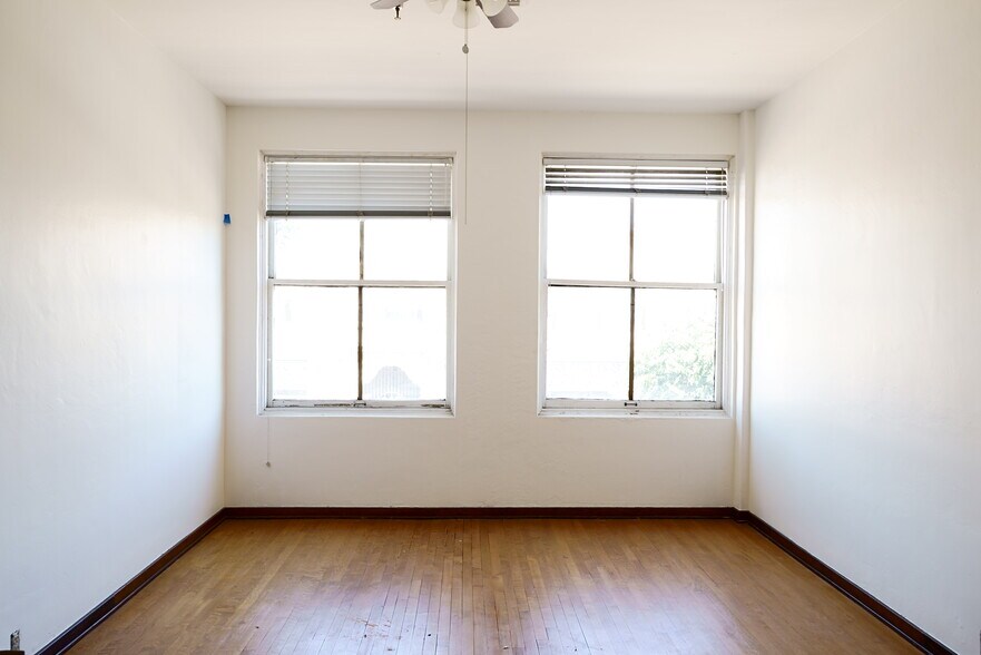 More Photos Of 200-208 N Broadway, Santa Ana Storefront Retail Office For Lease