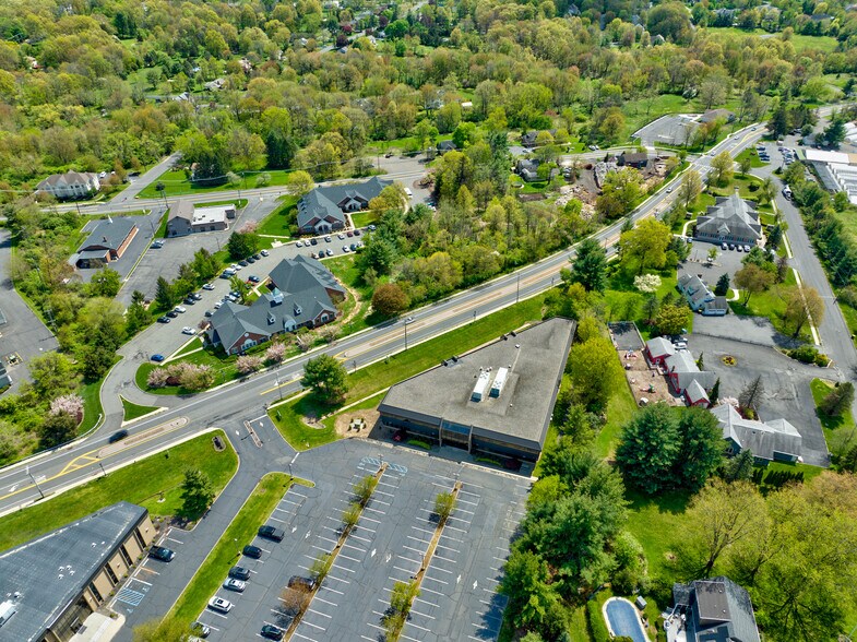 More Photos Of 67 Mountain Blvd, Warren Office For Lease