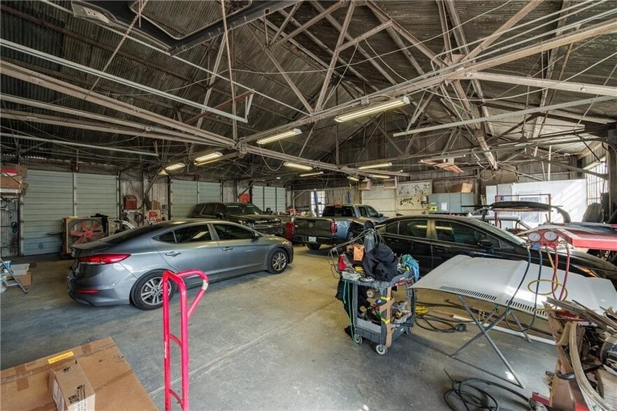 More Photos Of 610 N Port Ave, Corpus Christi Auto Dealership For Sale