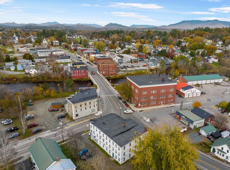 More Photos Of 4 Elm St, Lancaster Apartments For Sale
