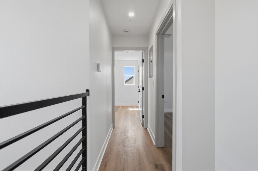 More Photos Of 1507 W 83rd St, Los Angeles Apartments For Sale