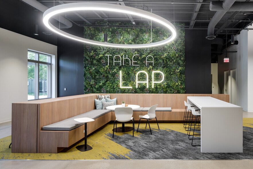 More Photos Of 455 Duke Dr, Franklin Office For Lease