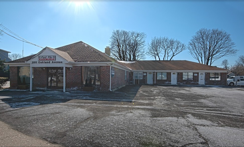 More Photos Of 100 Oakland Ave, Port Jefferson Medical For Lease