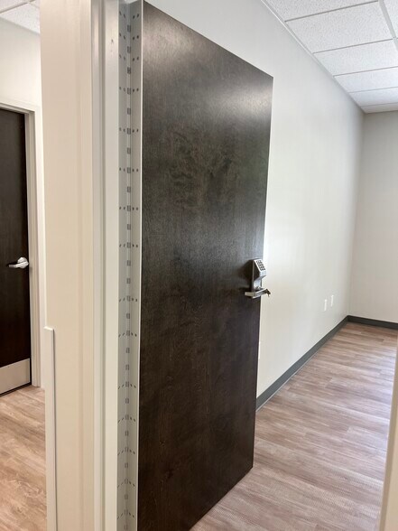 More Photos Of 290 Heritage Walk, Woodstock Medical For Lease