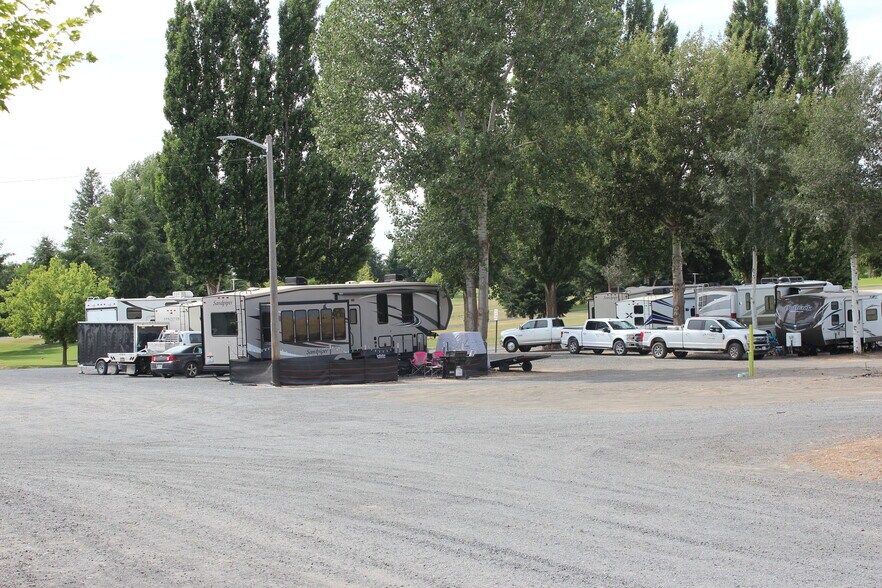 More Photos Of 1513 S Smittys Blvd, Ritzville Hotel For Sale