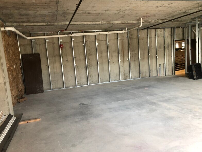 More Photos Of 22525 7th Ave S, Des Moines Apartments For Lease