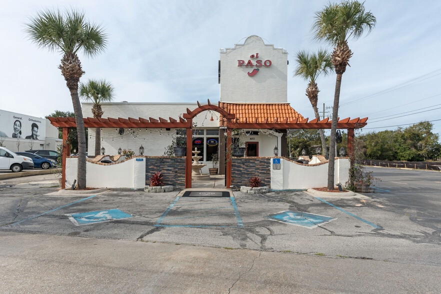 Primary Photo Of 480 Mary Esther Blvd NW, Fort Walton Beach Restaurant For Lease