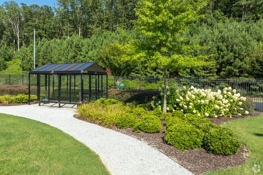 More Photos Of 4505 Derrick Industrial Pky, Atlanta Distribution For Lease