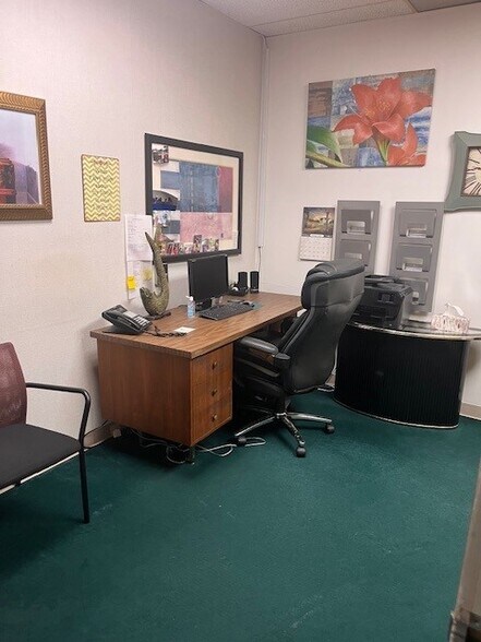 More Photos Of 835 Cesery Blvd, Jacksonville Medical For Sale