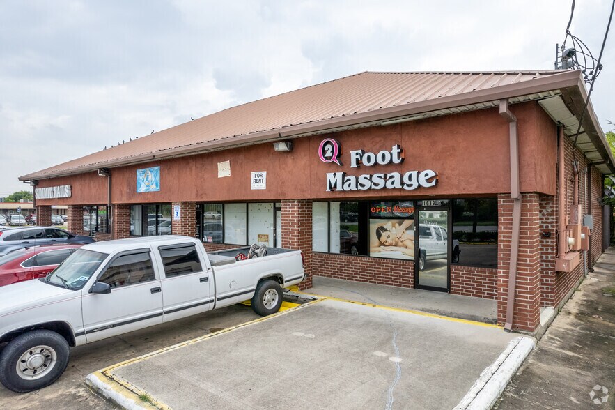More Photos Of 1619 Texas Pky, Missouri City General Retail For Sale