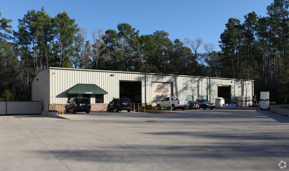 More Photos Of 11133 I-45 Fwy N, Conroe Light Manufacturing For Lease