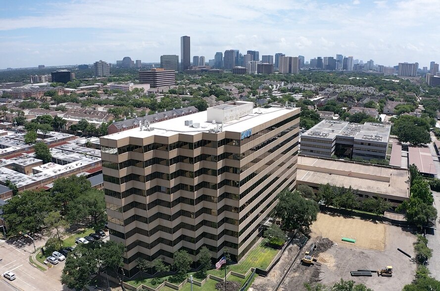 More Photos Of 2401 Fountain View Dr, Houston Office For Lease