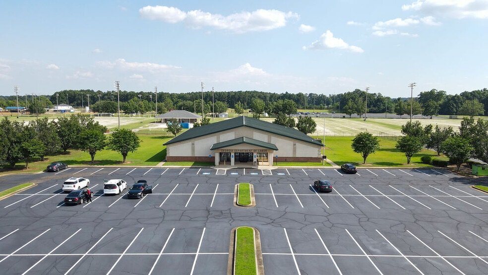 More Photos Of 96 Cohen Walker Dr, Warner Robins Medical For Sale