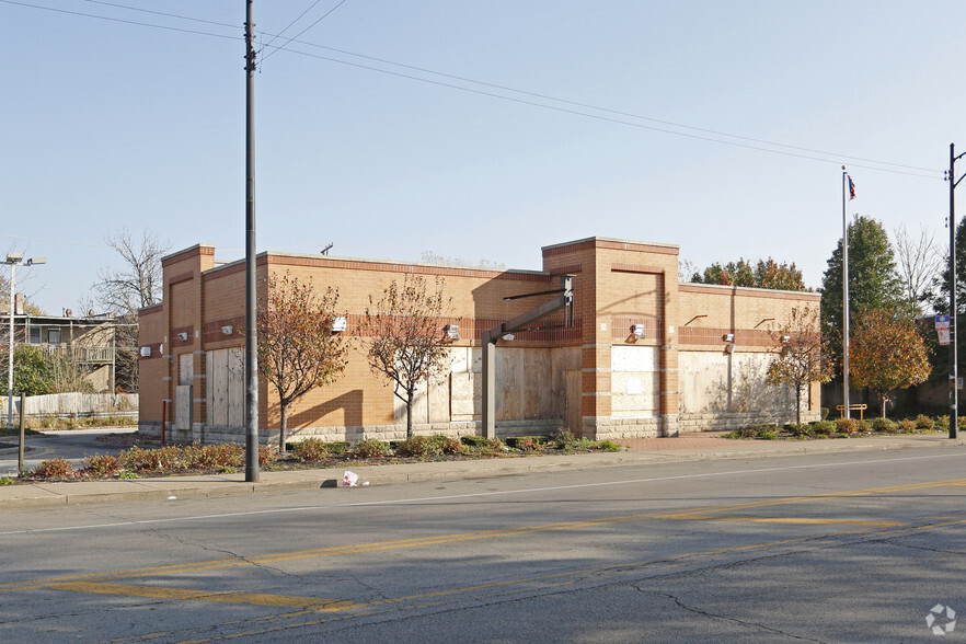 Primary Photo Of 6355 S King Dr, Chicago Fast Food For Sale