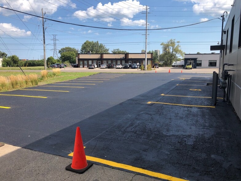 More Photos Of 1783 Mattawa Ave, Mississauga Warehouse For Lease