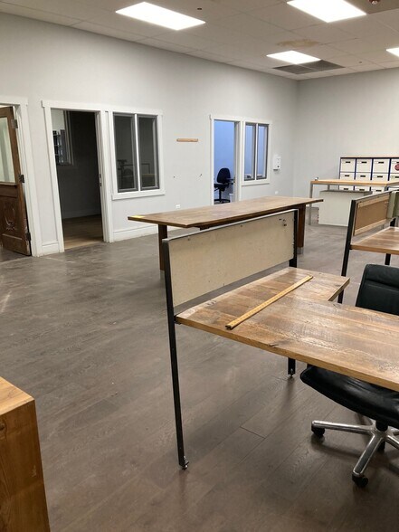 More Photos Of 1245 Hartrey Ave, Evanston Flex For Lease