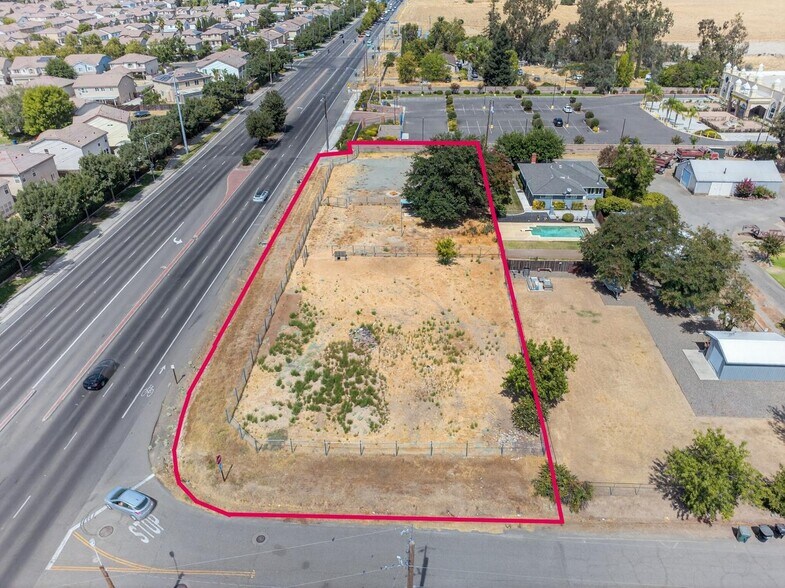 More Photos Of 8901 Leland Ave, Sacramento Land For Sale