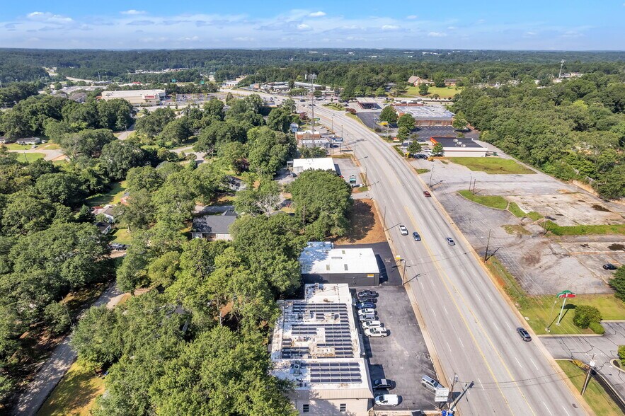 More Photos Of 1253 S Pleasantburg Dr, Greenville General Retail For Sale