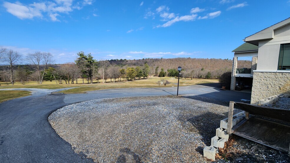 More Photos Of 2230 Fireline Rd, Palmerton Restaurant For Sale