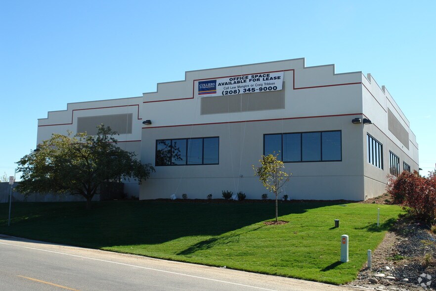 More Photos Of 2223 W Airport Way, Boise Industrial For Lease