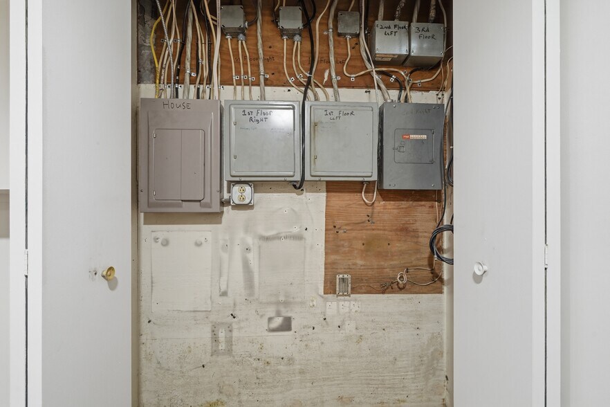 More Photos Of 215 S Braddock Ave, Pittsburgh Apartments For Sale