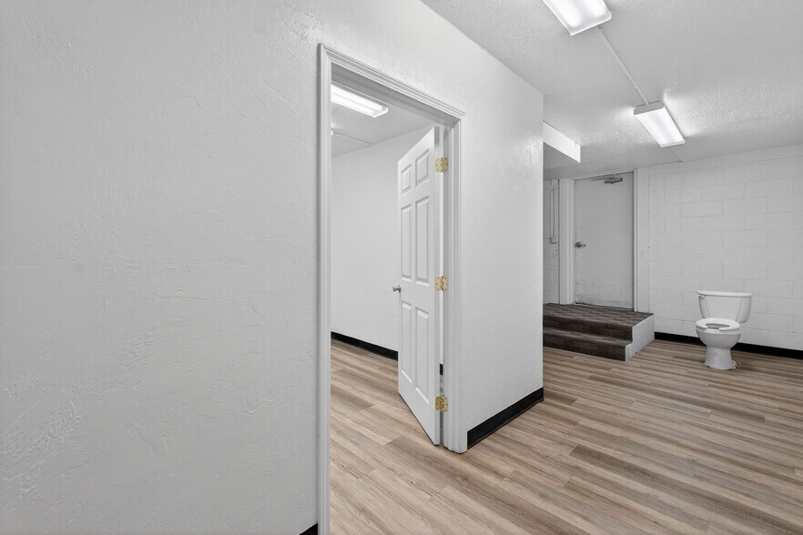 More Photos Of 344 Yellowstone Ave, Pocatello General Retail For Lease