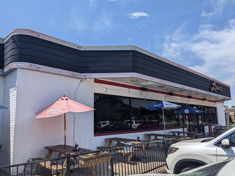 More Photos Of 6310 E 101st St, Tulsa Restaurant For Sale
