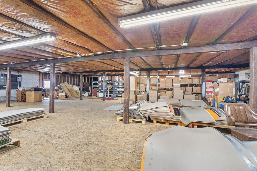 More Photos Of 14924 Beloit Snodes Rd, Beloit Manufacturing For Lease