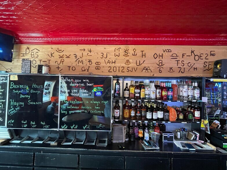 More Photos Of 203 Whinery, Binford Casino For Sale