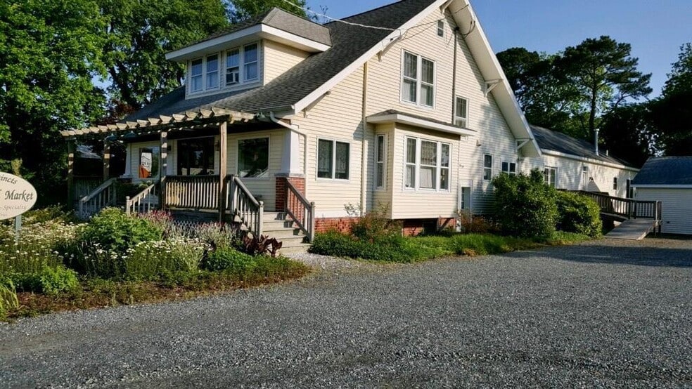 More Photos Of 141 Market St, Onancock Specialty For Sale