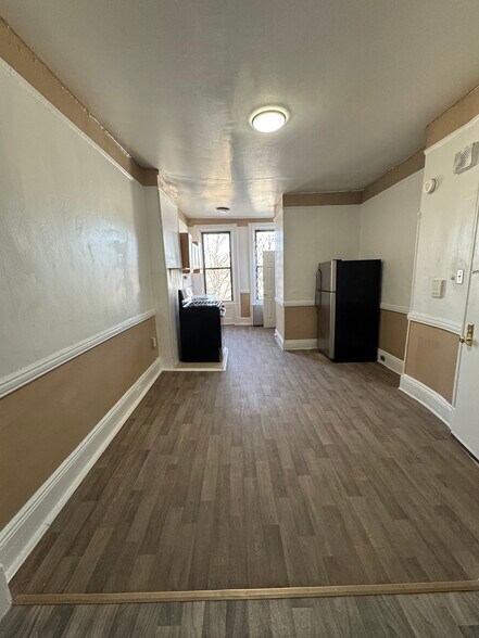 More Photos Of 1707 Stanhope St, Ridgewood Apartments For Sale