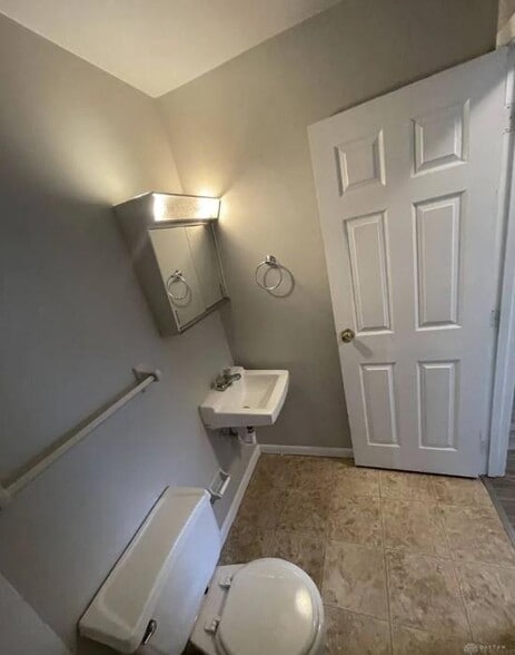 More Photos Of 3218 Illinois Ave, Middletown Apartments For Sale