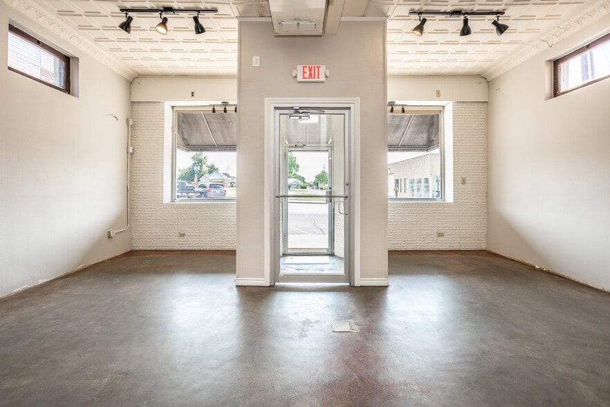 More Photos Of 113 N Main St, Muenster Restaurant For Sale