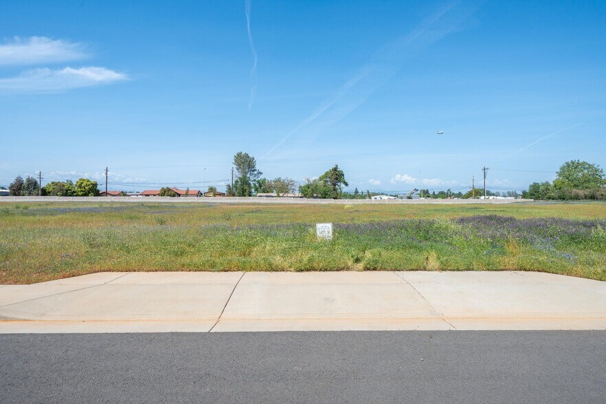 More Photos Of Airport Rd @ Rancho Rd, Redding Land For Sale