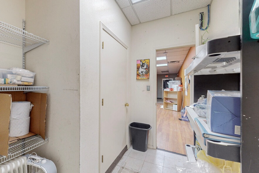 More Photos Of 1823 Commercial St NE, Albuquerque Warehouse For Sale