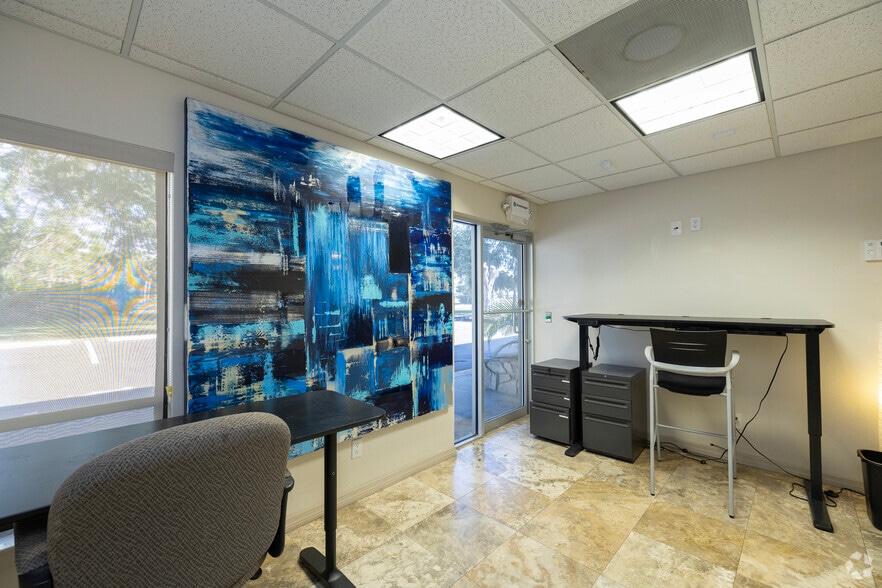 More Photos Of 5001 Lemon St W, Tampa Office For Lease