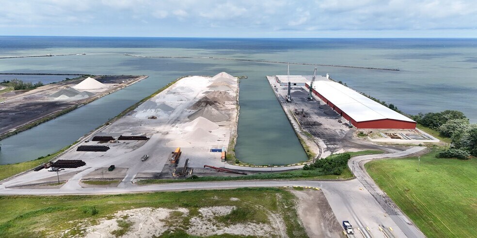 Primary Photo Of 1149 E 5th St, Ashtabula Land For Lease