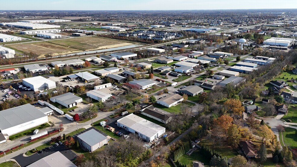 More Photos Of 15371 Stony Creek Way, Noblesville Light Distribution For Lease