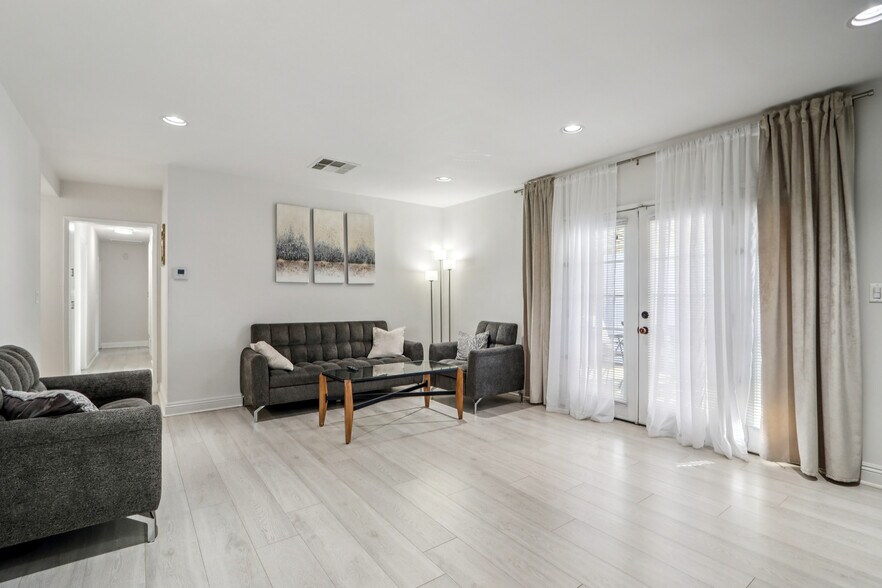 More Photos Of 16428 Halsted St, North Hills Multifamily For Sale