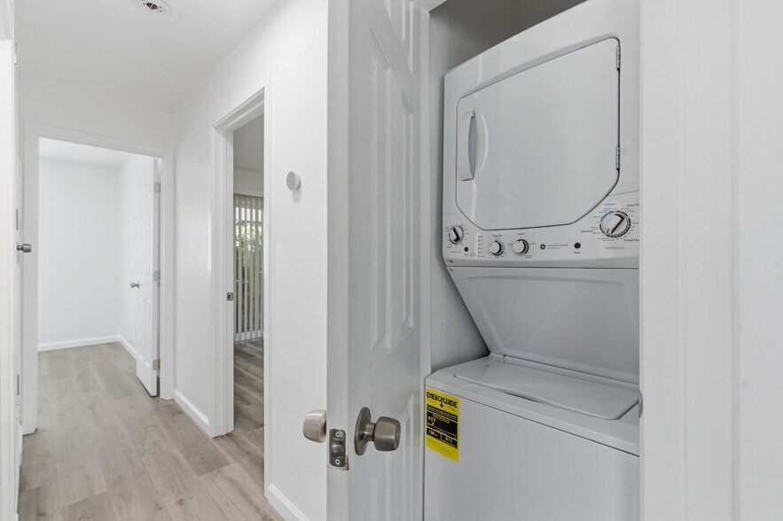 More Photos Of 1640 23rd St, San Pablo Apartments For Sale