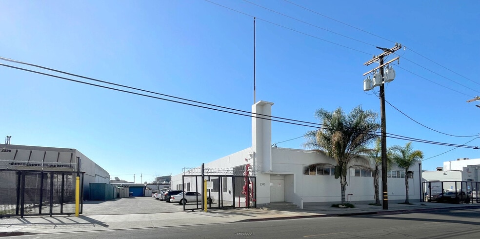 More Photos Of 2300 E 49th St, Vernon Manufacturing For Lease