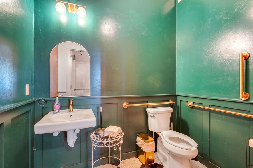 More Photos Of 2363 Mill Rd, Sister Bay Apartments For Sale