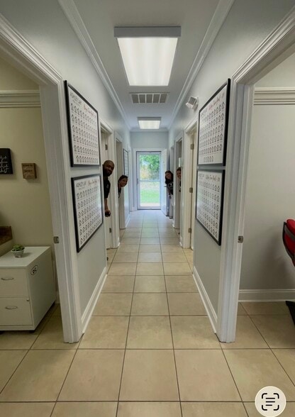 More Photos Of 303 Burwood Dr, Winston-Salem Flex For Lease