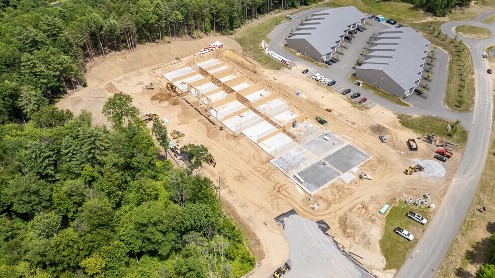 More Photos Of 10 Shenandoah Drive dr, Saratoga Springs Industrial For Lease