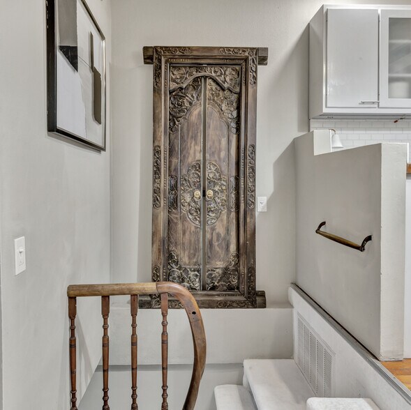 More Photos Of 106 W Main St, Pilot Point Storefront For Sale