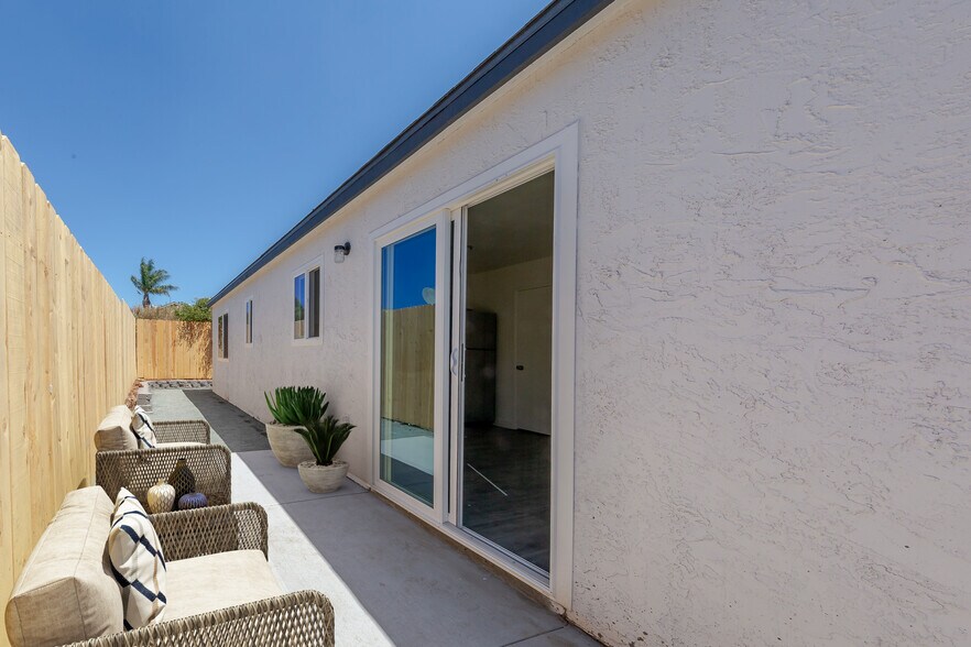 More Photos Of 6752-6770 Solita Ave, San Diego Apartments For Sale