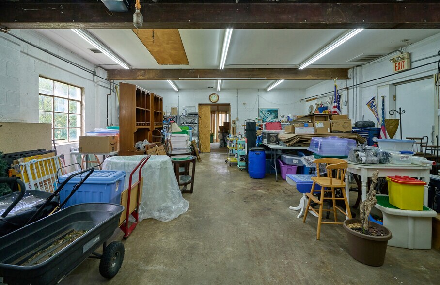 More Photos Of 7078 Easton Rd, Pipersville Auto Repair For Sale