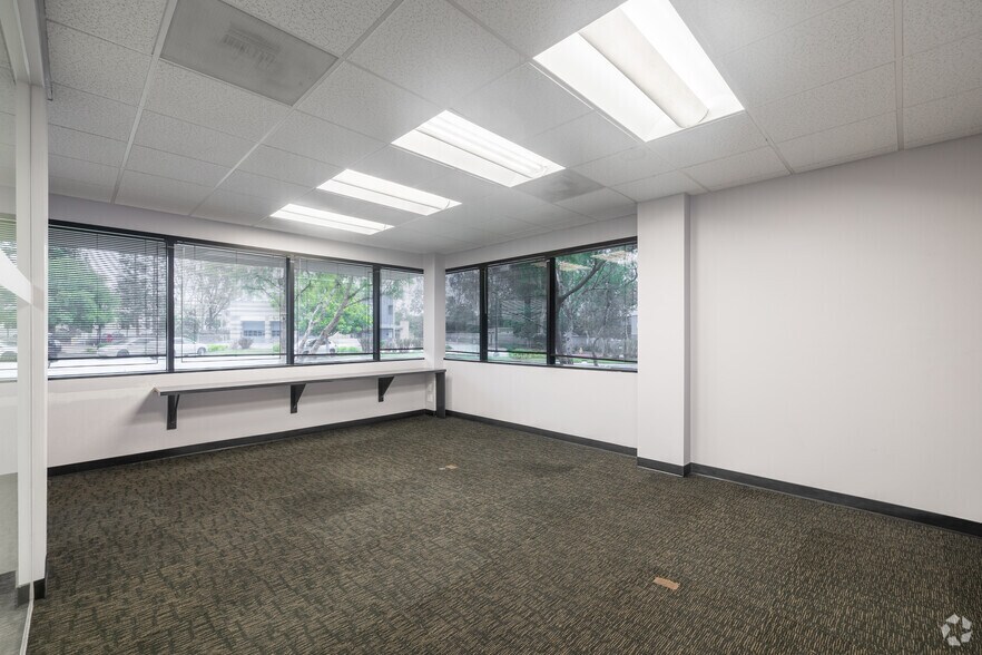 More Photos Of 6059 Bristol Pky, Culver City Office For Sale